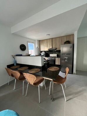 Fridge, microwave, oven, stovetop