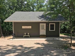 Exterior - Spring Dale Deluxe (Van Buren)