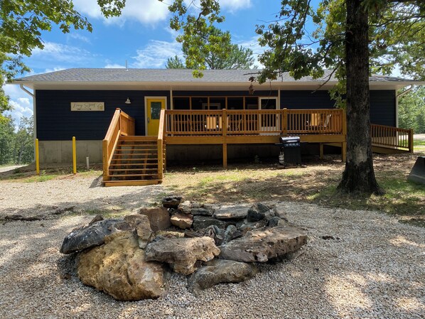 Exterior - River Ridge Retreat (Van Buren)