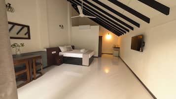 Comfort Double or Twin Room, Hill View | Select Comfort beds, free minibar items, in-room safe