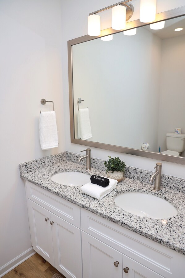 Towels, toilet paper