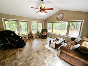 Télévision, table de tennis de table