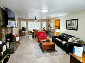 Televisio, pöytätennispöytä