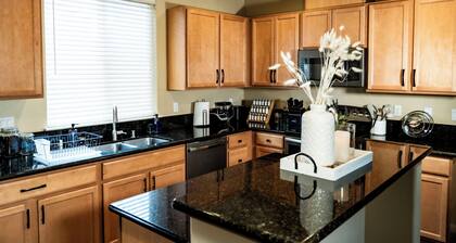 Eat-Sleep-Stroll-Repeat! Walkable Midtown 2BR Home
