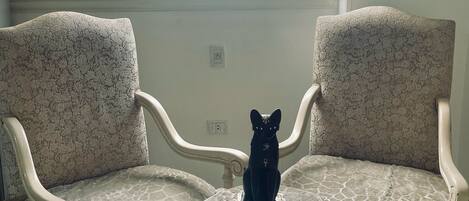 Family Apartment, Balcony, Mountain View | Living area