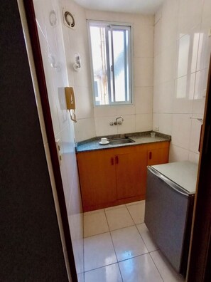 Bidet, Handtücher, Seife, Toilettenpapier