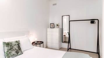 1 Schlafzimmer, Bügeleisen/Bügelbrett, Bettwäsche