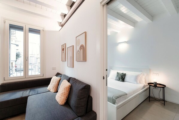 1 chambre, fer et planche à repasser, literie fournie