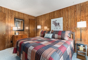 1 bedroom, desk, travel crib, free WiFi