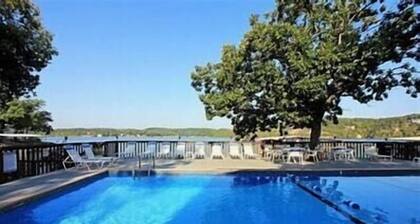 Anchors Down! Breathtaking Views!