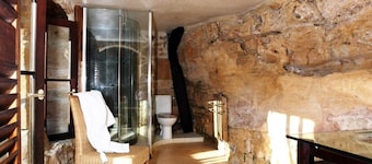 The Troglodyte cave Suite
