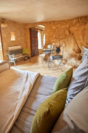 1 soverom, strykejern/-brett, wi-fi (inkludert) og sengetøy