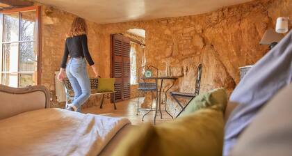The Troglodyte cave Suite
