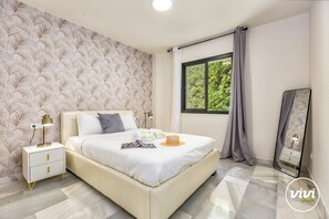 2 Schlafzimmer, Zimmersafe, Bügeleisen/Bügelbrett, kostenloses WLAN