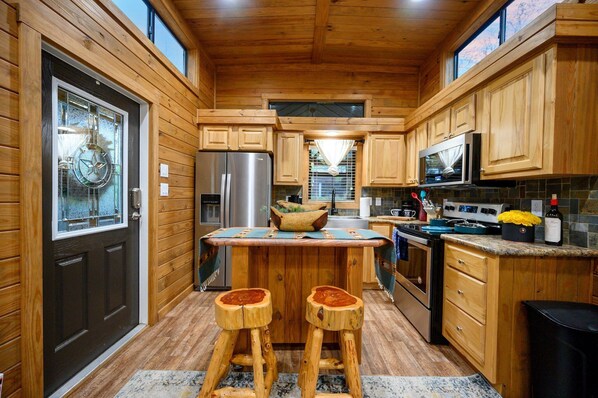Fridge, microwave, oven, stovetop - Tiny Home Near Casino w/ Hot Tub & Fireplace (Broken Bow)