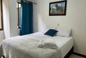 3 bedrooms, iron/ironing board, travel crib, WiFi