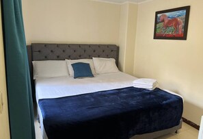 3 bedrooms, iron/ironing board, travel crib, WiFi