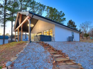 Exterior - New Breathtaking Lakeside #1 Home (Porum)