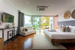 6 bedrooms, iron/ironing board, WiFi, bed sheets