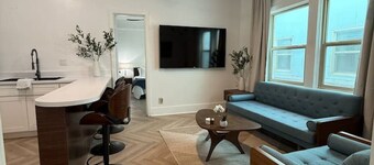 203 Vintage Escape in a 1930s Gem