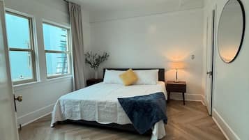2 slaapkamers, een strijkplank/strijkijzer, gratis wifi, beddengoed