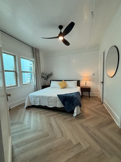 203 Vintage Escape in a 1930s Gem