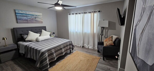 2 habitaciones, tabla de planchar con plancha, wifi y ropa de cama