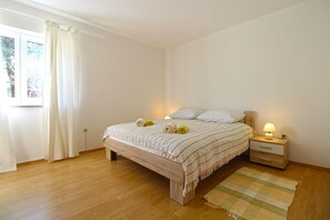 2 bedrooms, internet