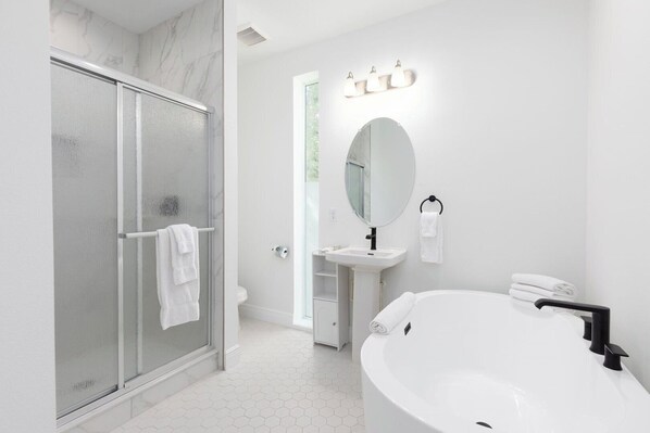 Unclassified image, 1 of 24, button