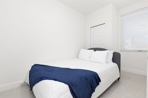 Unclassified image, 5 of 24, button