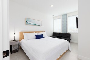 Unclassified image, 4 of 24, button