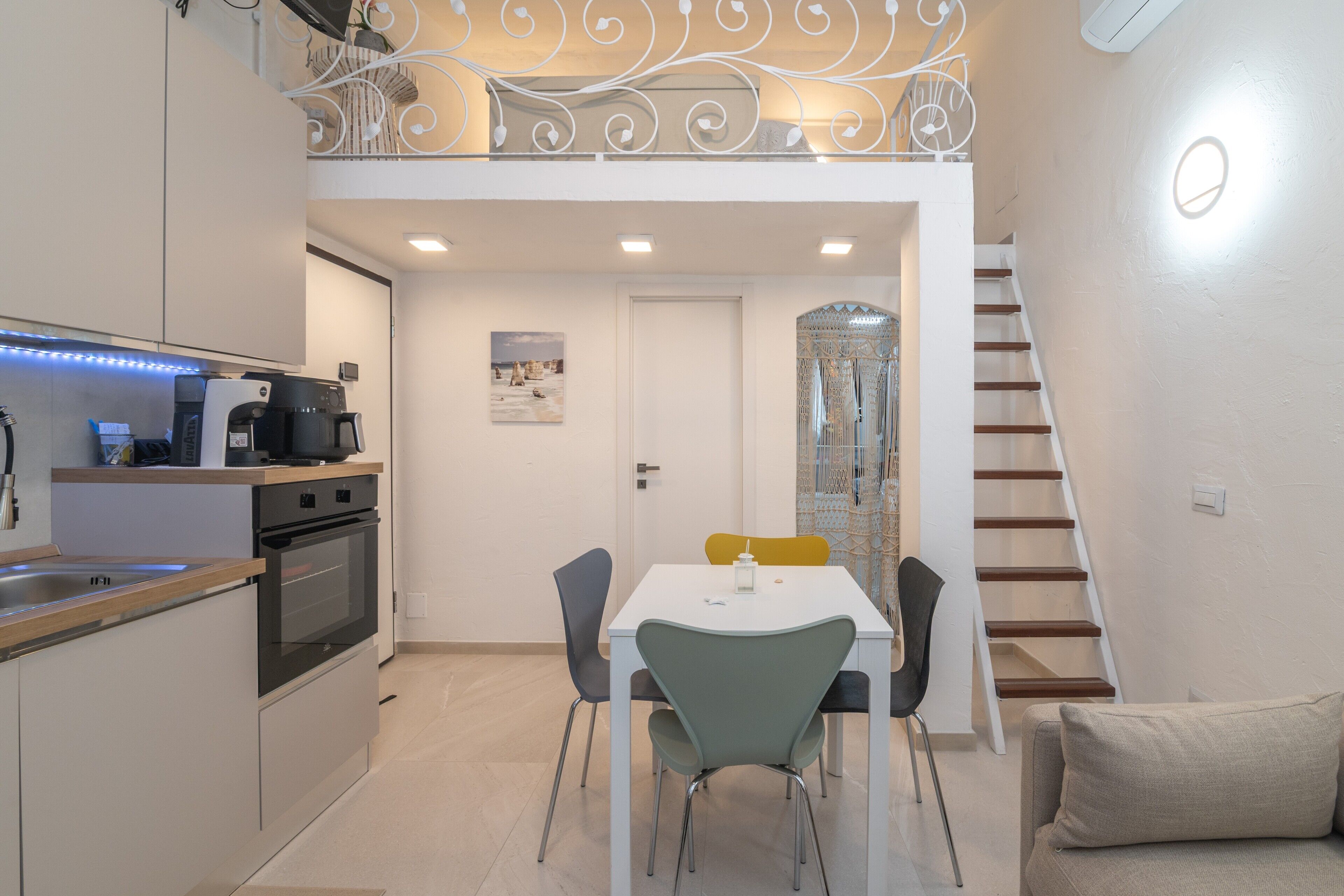 Refrigerador, horno, placa de cocina, lavavajillas