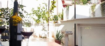 Appartamento 'Unità Due' con terrazza condivisa, Wi-Fi e aria condizionata