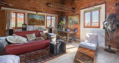 Apartment 'La Fabriqueta Deluxe' with Mountain View, Wi-Fi and Air Conditioning