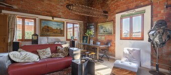 Apartment 'La Fabriqueta Deluxe' with Mountain View, Wi-Fi and Air Conditioning