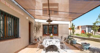 Apartment 'La Fabriqueta Loft' with Mountain View, Wi-Fi and Air Conditioning