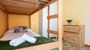2 habitaciones, tabla de planchar con plancha y wifi gratis