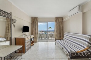 TV - Vacation Studio 'Santa María' with Sea View, Wi-Fi and Air Conditioning (Adeje)