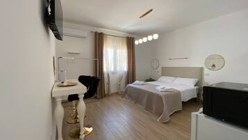 5 camere, Wi-Fi gratuito