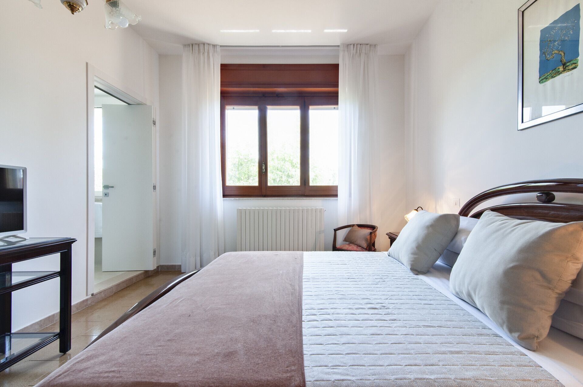 3 camere, una scrivania, ferro/asse da stiro, Wi-Fi