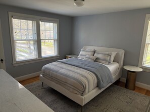 4 chambres, fer et planche à repasser, Wi-Fi gratuit, draps fournis