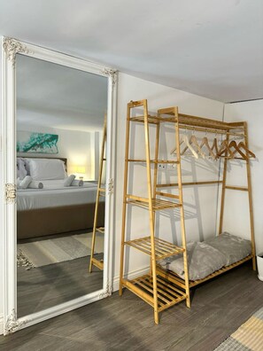 2 bedrooms