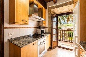 Fridge, microwave, oven, toaster