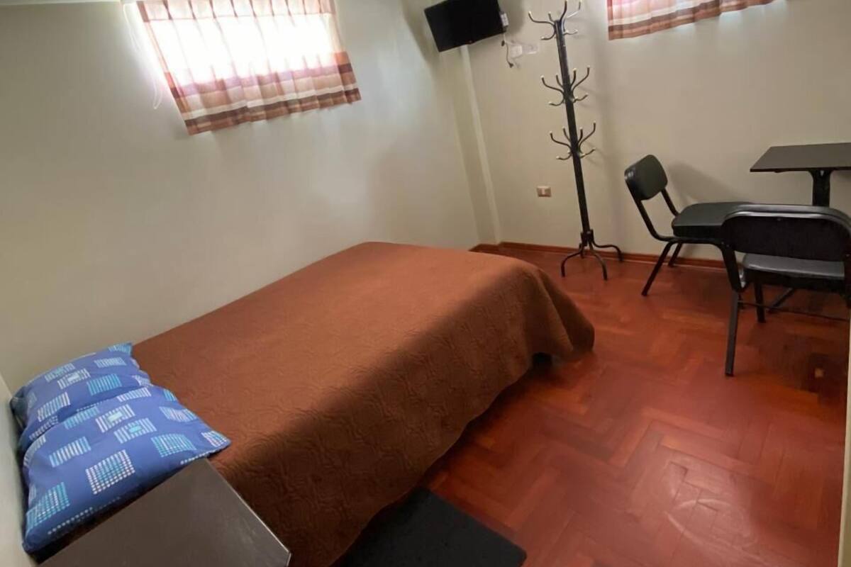 Classic Double or Twin Room, Private Bathroom | Premium bedding, down duvets, laptop workspace