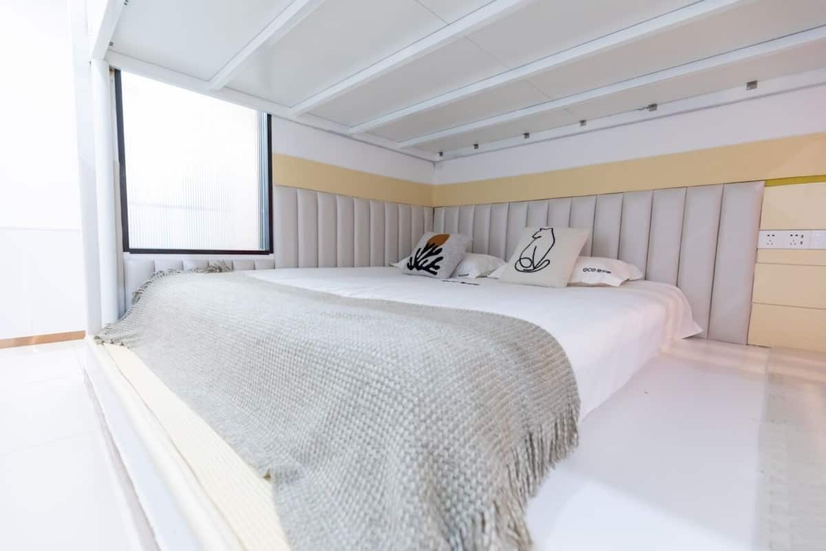 Quadrupla Classic, vista cortile | Biancheria da letto di alta qualità, copriletto in piuma