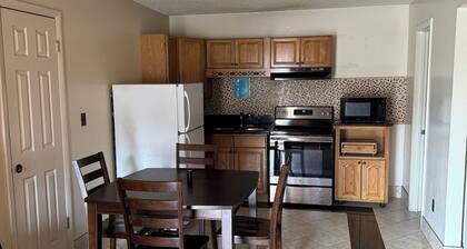 Kitchenette Suite in the heart of Bristol, Florida.