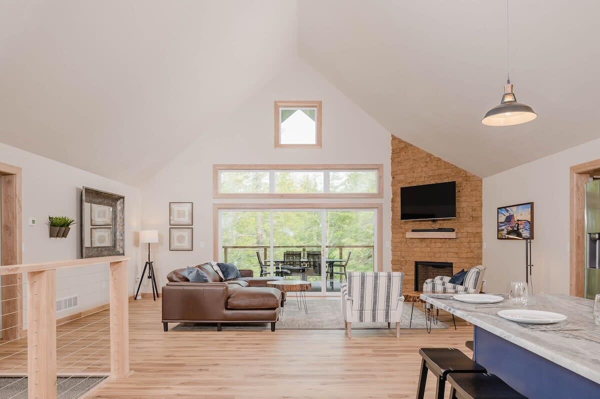 電視、壁爐、足球機、 辦公室