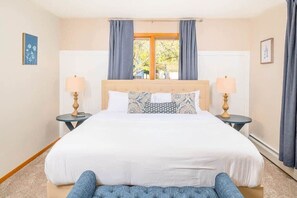 3 soverom, strykejern/-brett, reiseseng for barn og wi-fi