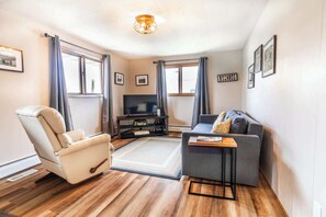 TV, fireplace - Entire Home Steps From Lambeau (Green Bay)