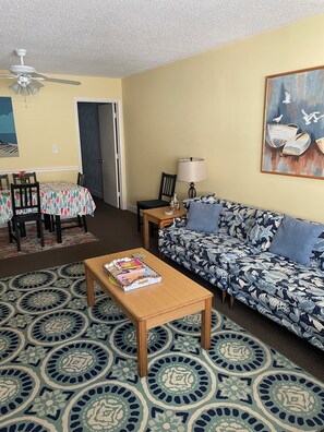 Smart TV - Beach lovers, this one is for you! Two-bedroom condo in marvelous Myrtle Beach! (Myrtle Beach)
